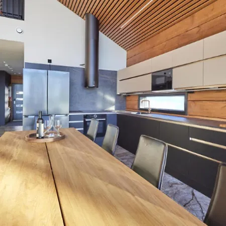 Lux B Ski-in Ski-out By Aavalevi Леви